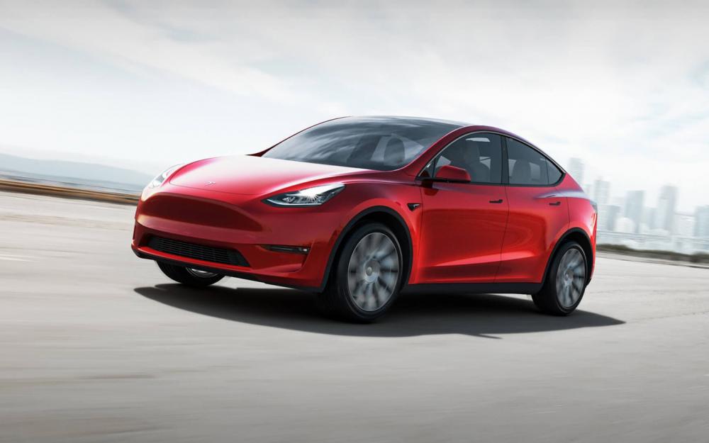 Tesla снизила стоимость нового кроссовера Model Y