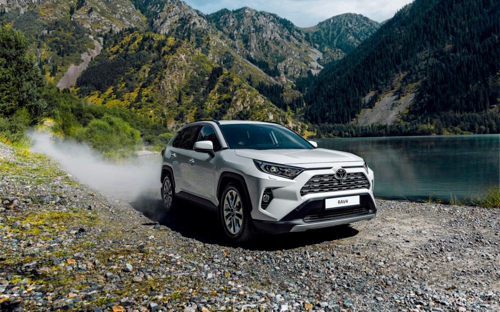 Toyota добавила российскому RAV4 две новые версии