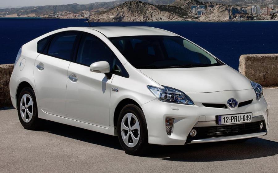 В России отзывают Toyota из-за глохнущего двигателя
