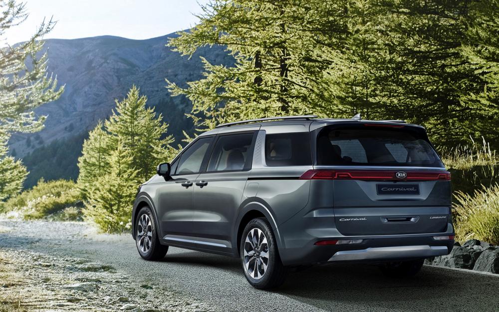 Kia Carnival для России
