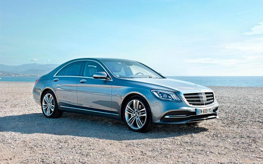 Mercedes-Benz отправит в сервис более тысячи машин в России