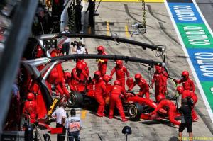 В Ferrari проведут съёмочный день в Сильверстоуне