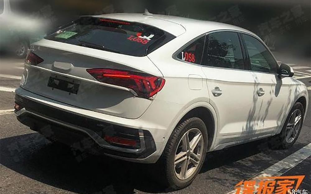Audi Q5 с купеобразным кузовом сфотографировали без камуфляжа