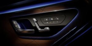 Mercedes-Benz рассказал об инновационной подсветке салона нового S-Class