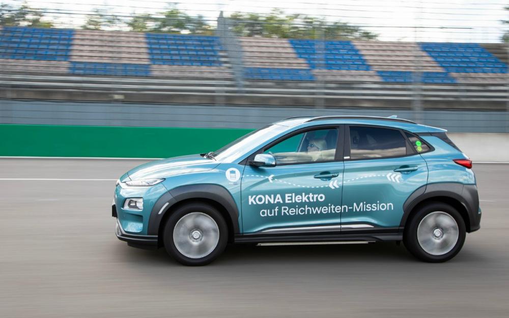 Электрический кроссовер Hyundai проехал более 1000 км без подзарядки