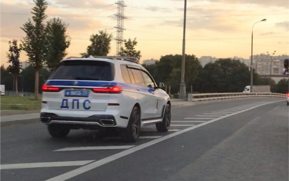 В автопарке московской ГИБДД появился внедорожник BMW X7