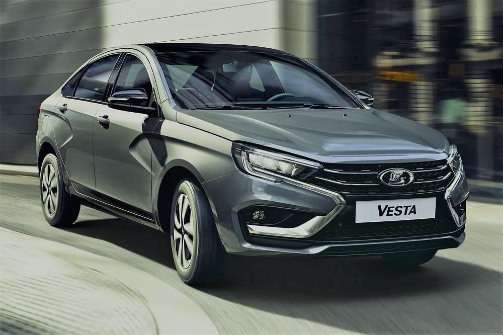 Обновлённая Lada Vesta может оказаться упрощенной