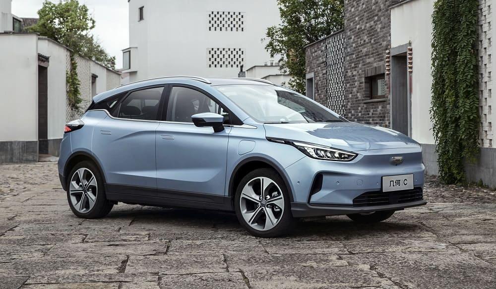 электрический седан Geely Geometry C