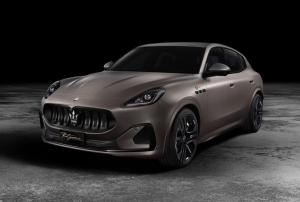 Электрический Maserati Grecale Folgore