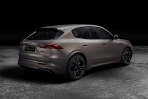 Электрический Maserati Grecale Folgore 2022