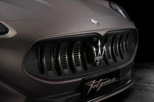 Электрический кроссовер Maserati Grecale Folgore