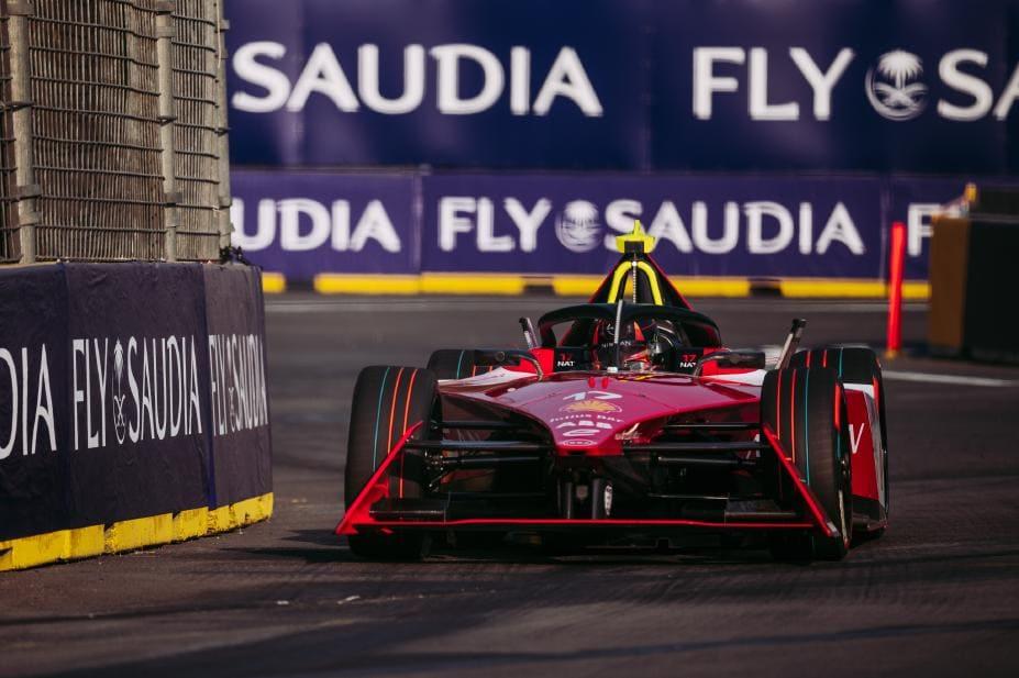 Команда Nissan Formula E примет участие на E-Prix Дирии