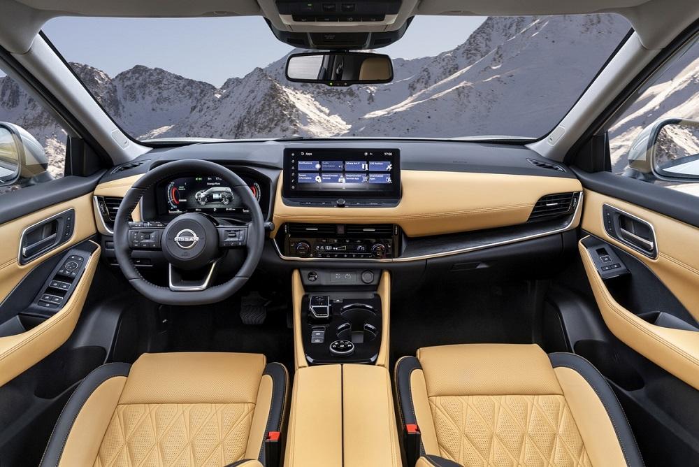 интерьер Nissan X-Trail 2023 года