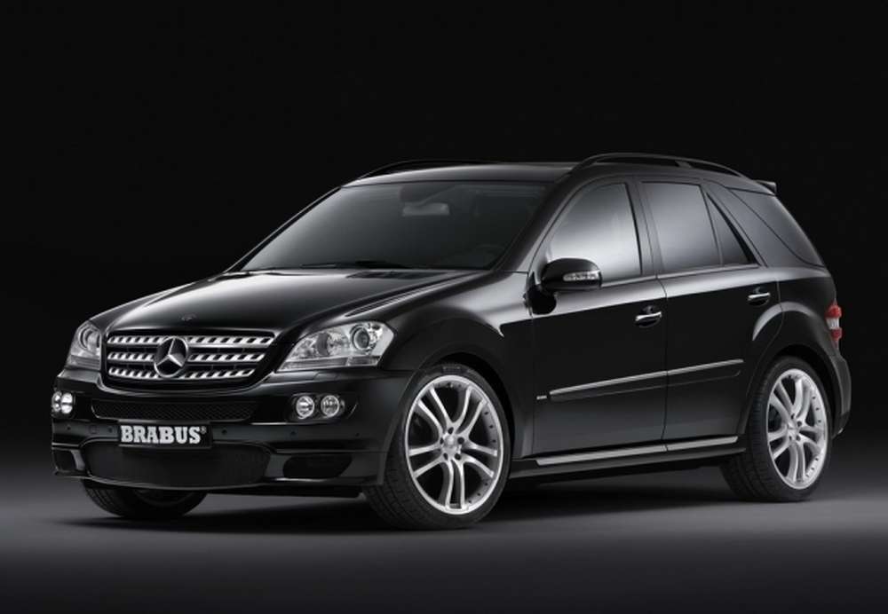 Mercedes GL-Class заметили в новом экстерьере