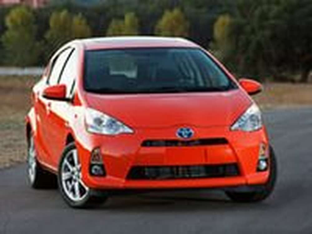 Из-за переноса сроков по разработке дизайна выпуск Toyota Prius задержан