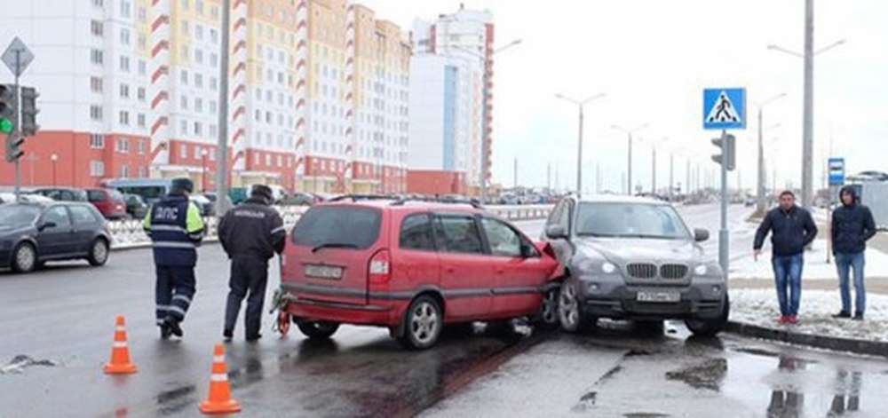 В Гродно сбили велосипедиста, поехавшего на красный свет через переход