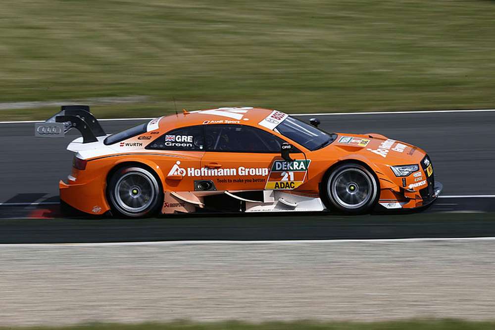 DTM: Дождевую гонку выиграл Фиторис, Петров – 17-й