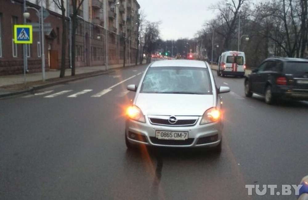 В Минске водитель Opel сбил на переходе женщину