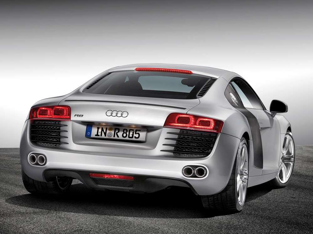 Фотошпионы смогли заснять новый Audi R8 вблизи