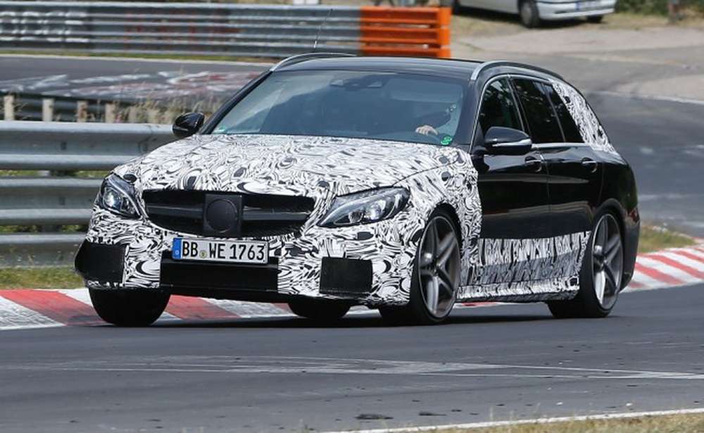 Новый универсал Mercedes-Benz C-Class застукали шпионы
