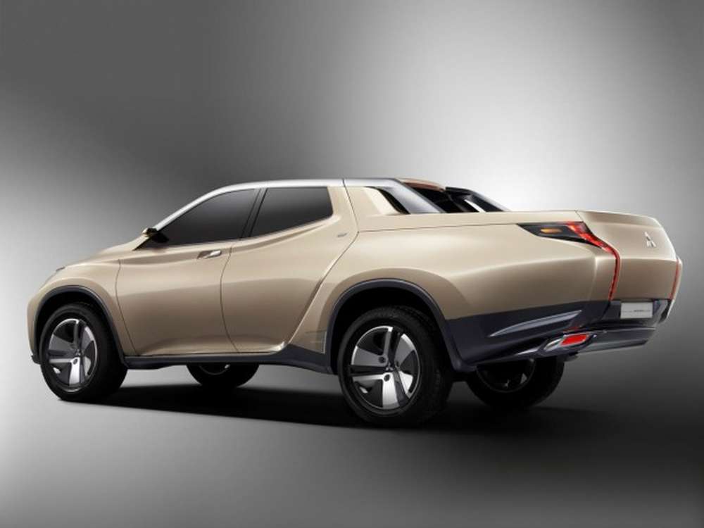 Mitsubishi и Fiat договорились о выпуске пикапов