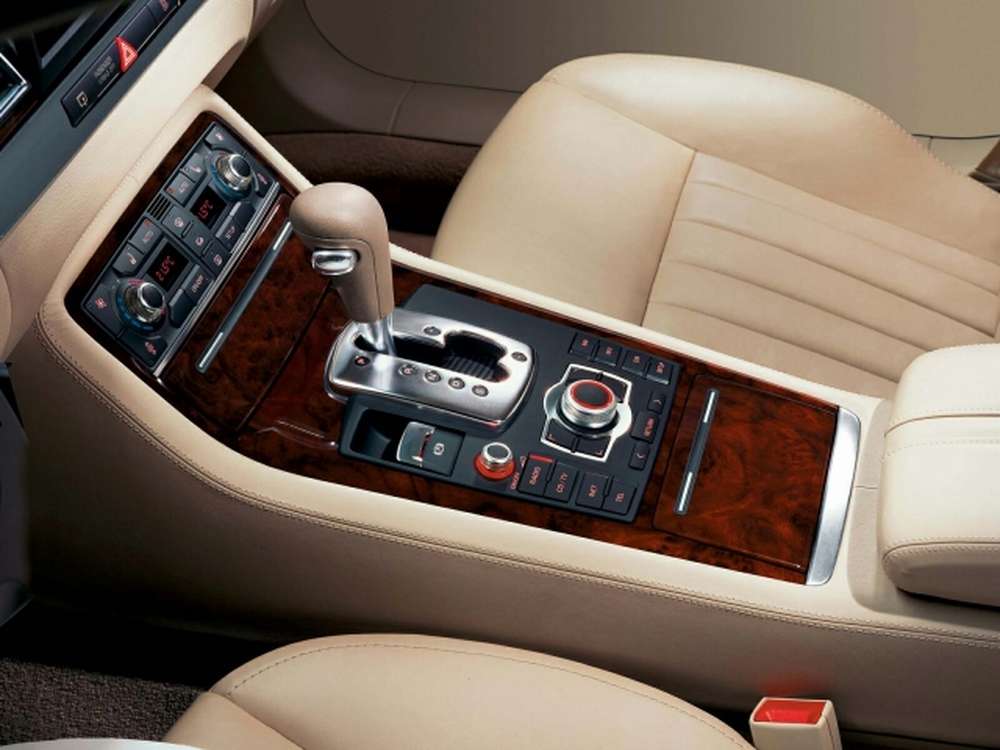 Mercedes-Benz и Audi будут испытывать самоуправляемые автомобили в Калифорнии