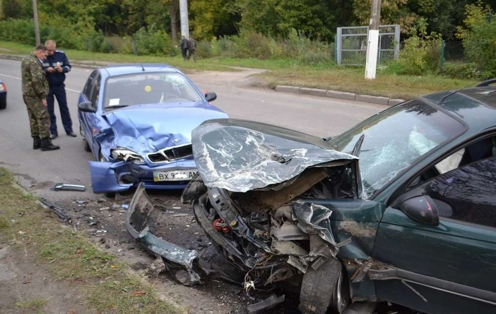 ДТП в ровенской области: в Здолбунове Opel протаранил ВАЗ
