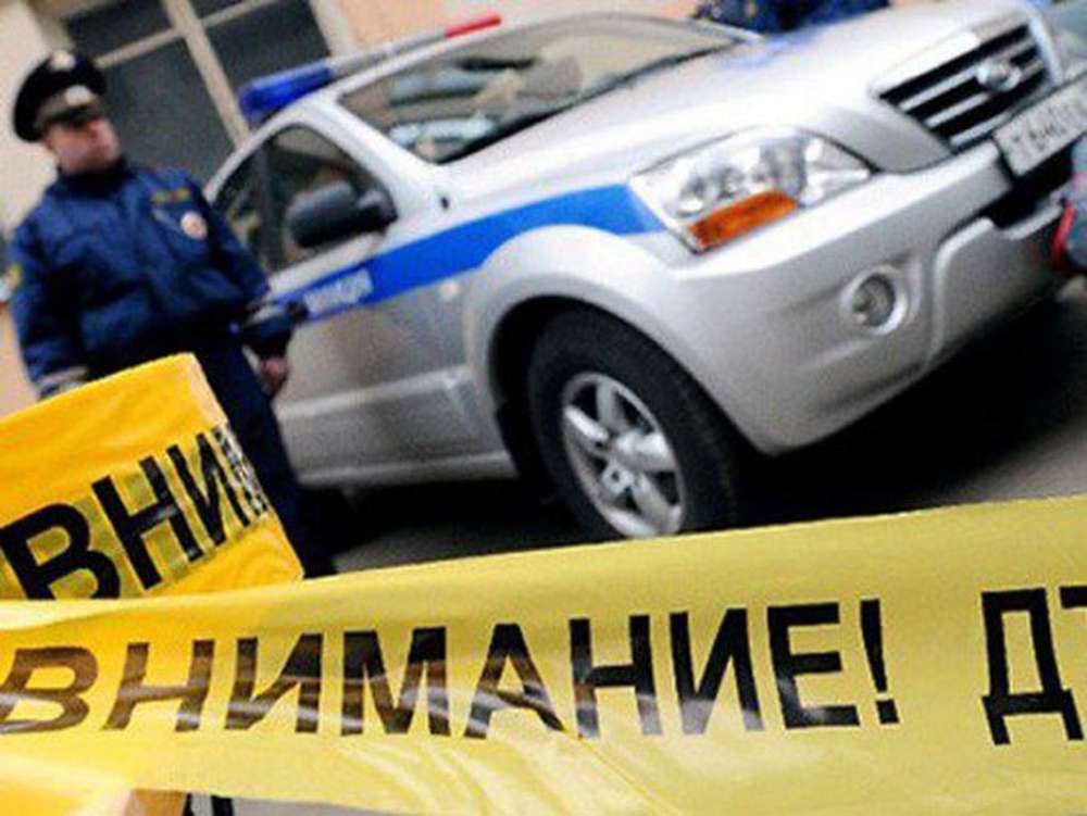 Под Минском маршрутка после лобового столкновения опрокинулась на проезжей части