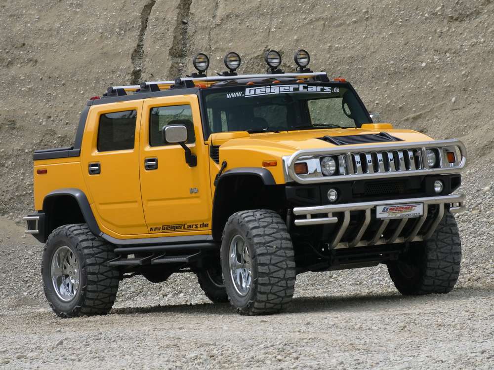 За неоплаченные штрафы на 600 тысяч у москвича отобрали Hummer