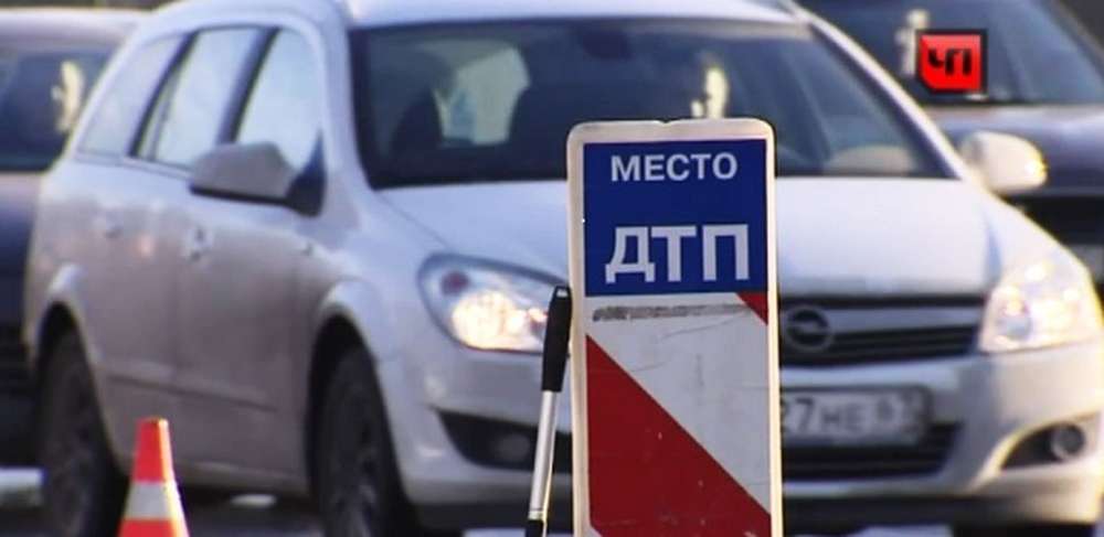 В Челябинской области водитель Nexia протаранил патрульный автомобиль ГИБДД и погиб