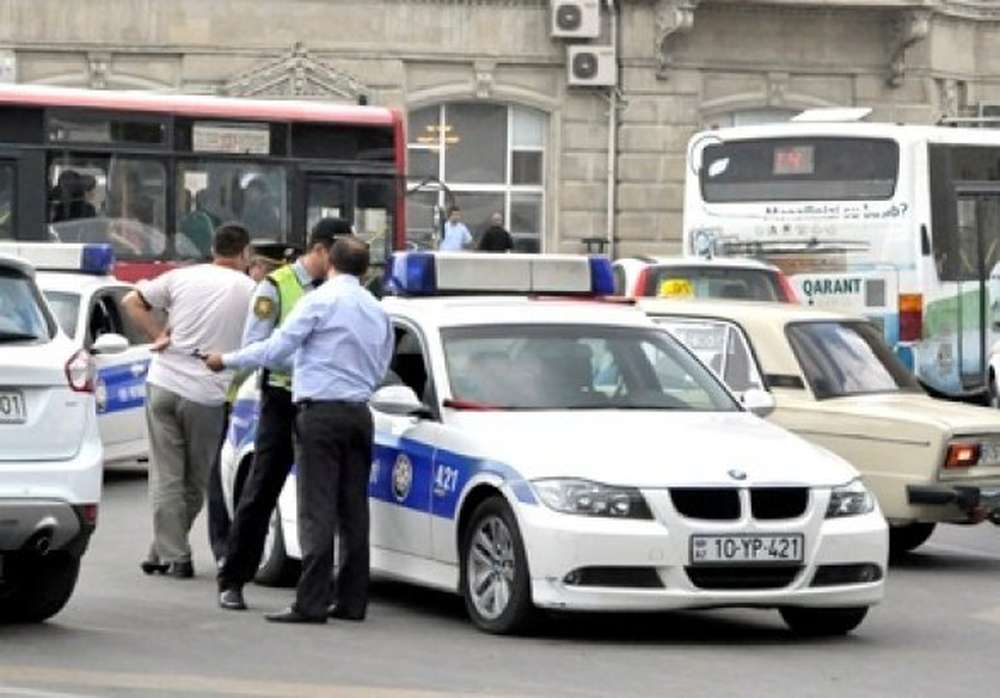 Oxu az xeberler azerbaycan bu. ГАИ В Баку. Бакинские ГАИ. Сотрудники ГАИ Г.Баку. Suruculuk vesiqesi Moto.