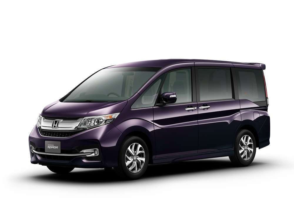 Минивэн Honda StepWGN нового поколения поступил в продажу