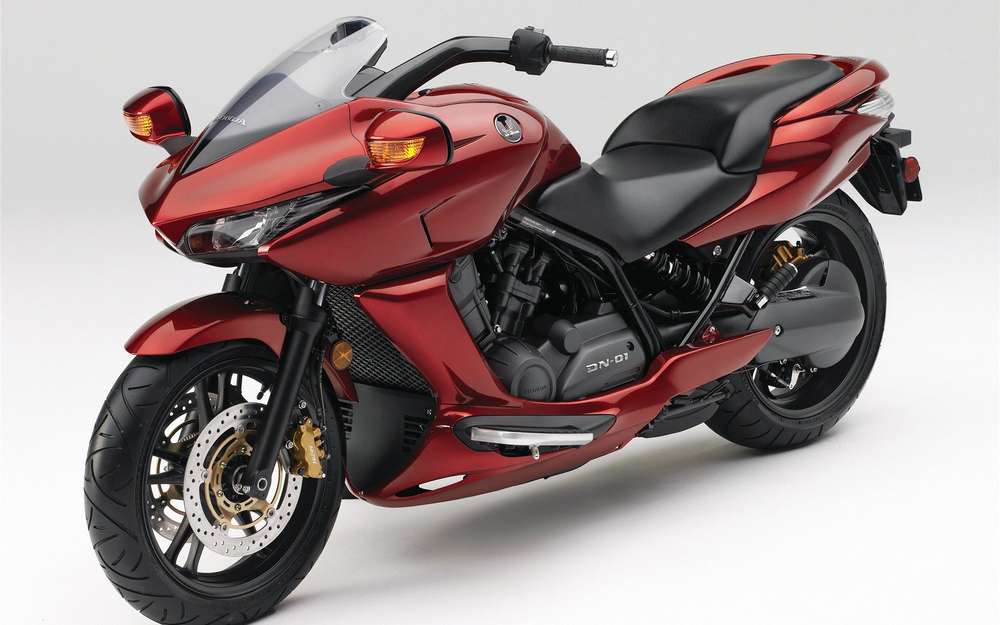 Мотоциклы и скутеры спасают бизнес Honda