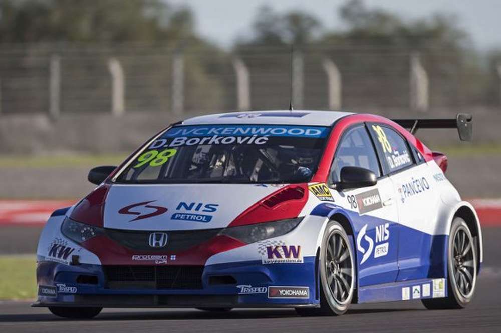 WTCC: Proteam пропустит гоночный уик-энд в Венгрии