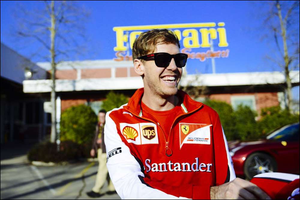 Феттель посетил завод Ferrari в Модене