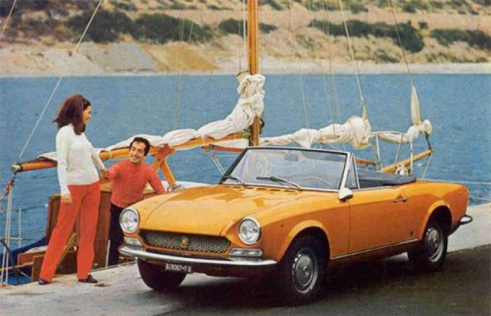 Концерн Fiat анонсировал выпуск аналога родстера Fiat 124 Sport Spider