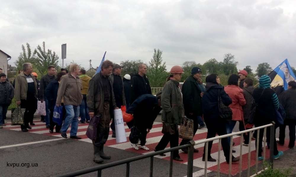 Львовские шахтеры перекрывали трассу с требованием выплаты долгов по зарплате