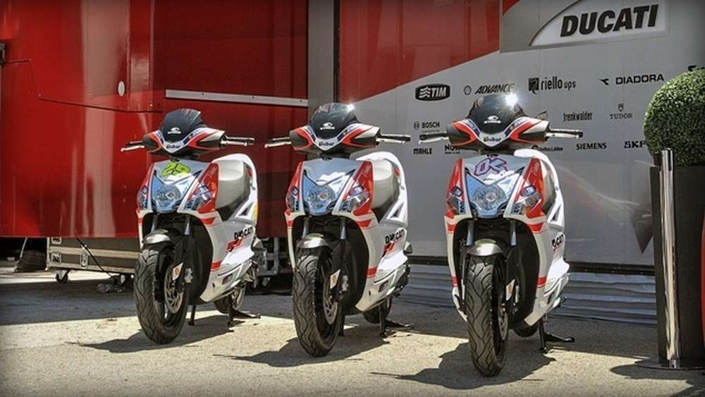 KYMCO - официальный поставщик скутеров для Ducati Corse