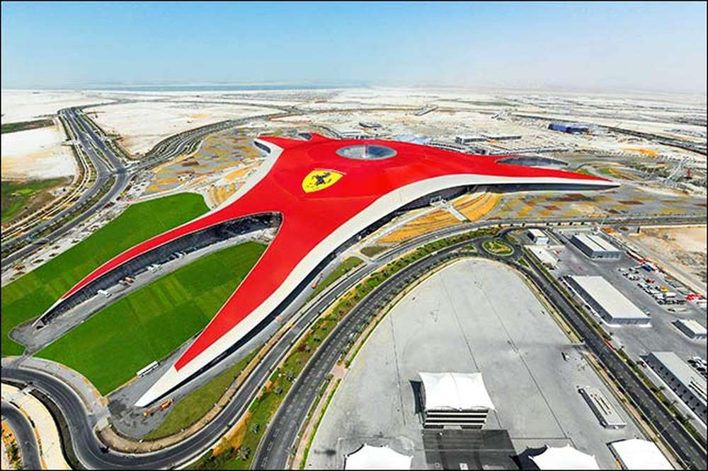 Ferrari World в Абу-Даби получил престижную награду
