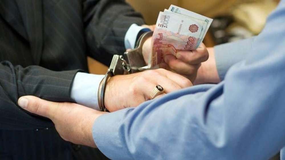 Взятка сотруднику ГИБДД обернулась 24 000 000 рублями штрафа