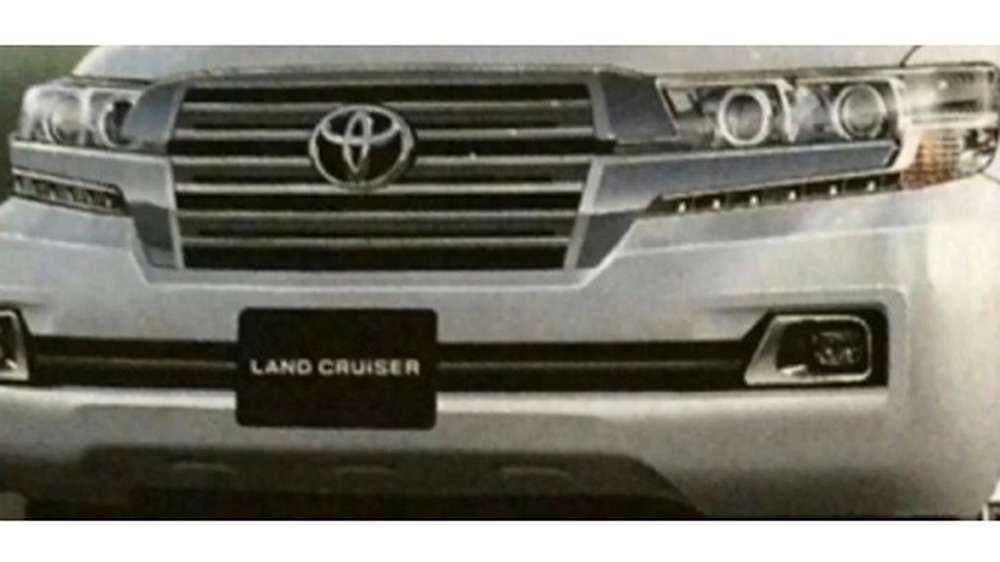 В Сеть «утекли» первые изображения нового Toyota Land Cruiser