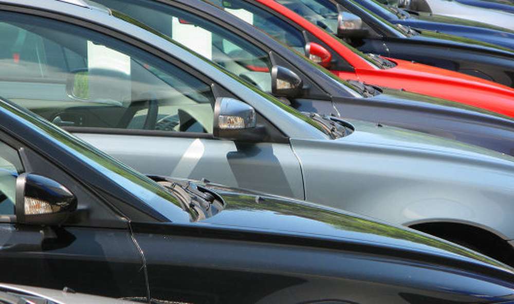 Российские дилеры не хотят продавать автомобили Peugeot и Citroen