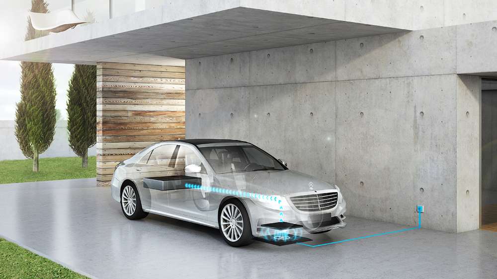 Автомобили Daimler получат беспроводные зарядки