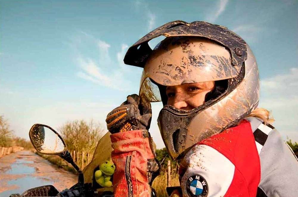 Компания BMW Motorrad хочет создать женскую команду к GS Trophy 2016