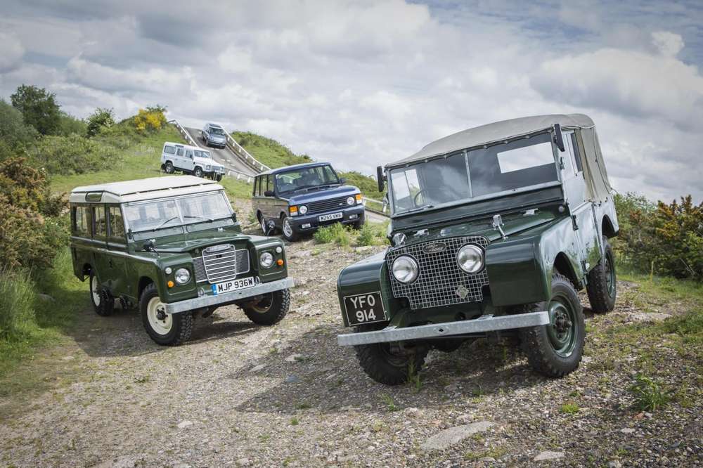 Land Rover даст прокатиться на своих классических моделях за деньги