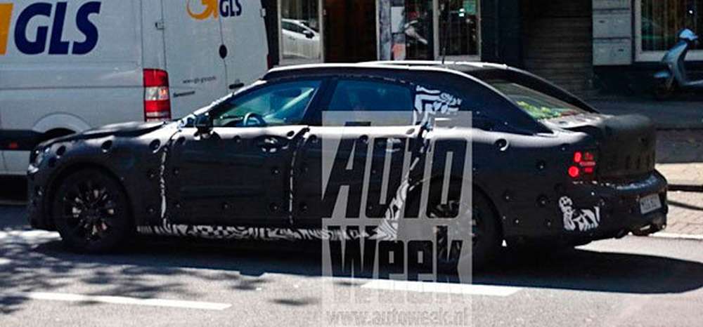 Седан Volvo S90 впервые замечен на тестах