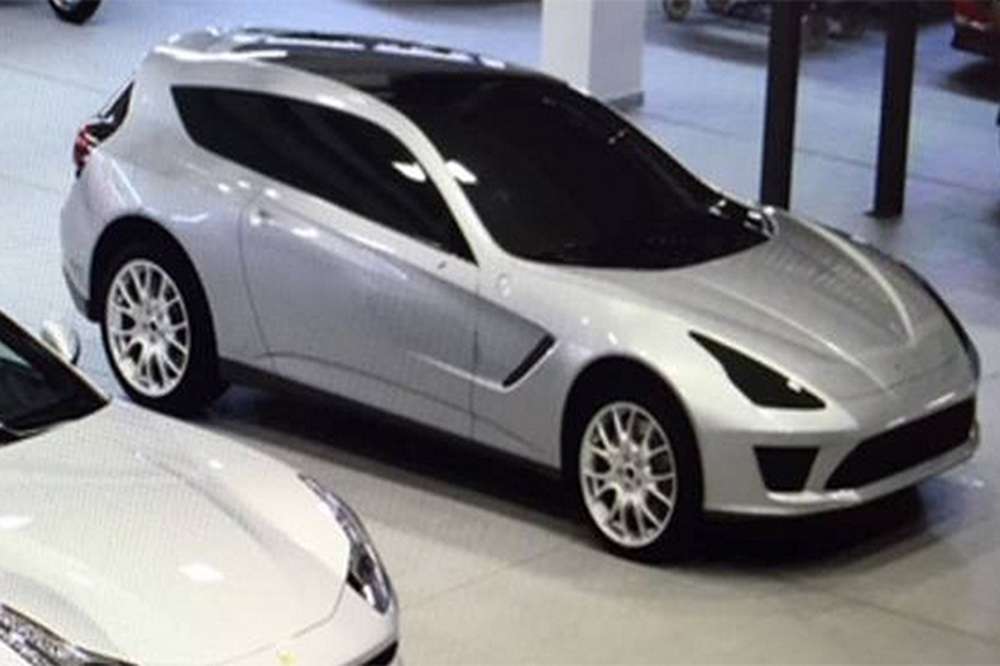 В интернете появились фотографии несуществующего вседорожника Ferrari