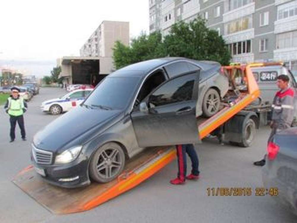 В Екатеринбурге провели рейд по выявлению технически неисправных автомобилей и мотоциклов