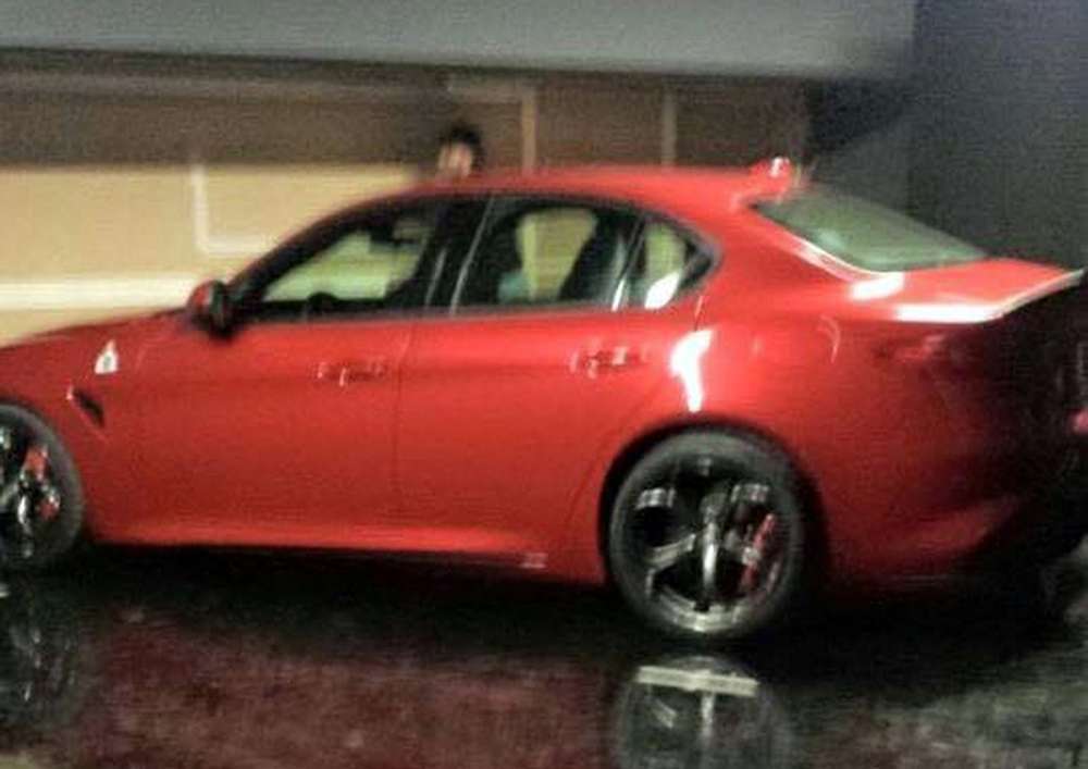 Опубликованы первые фотографии нового седана Alfa Romeo Giulia