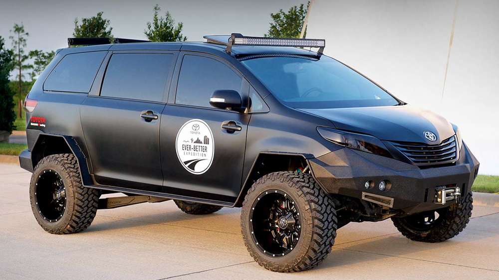 Toyota отправила в экспедицию внедорожник с кузовом минивэна